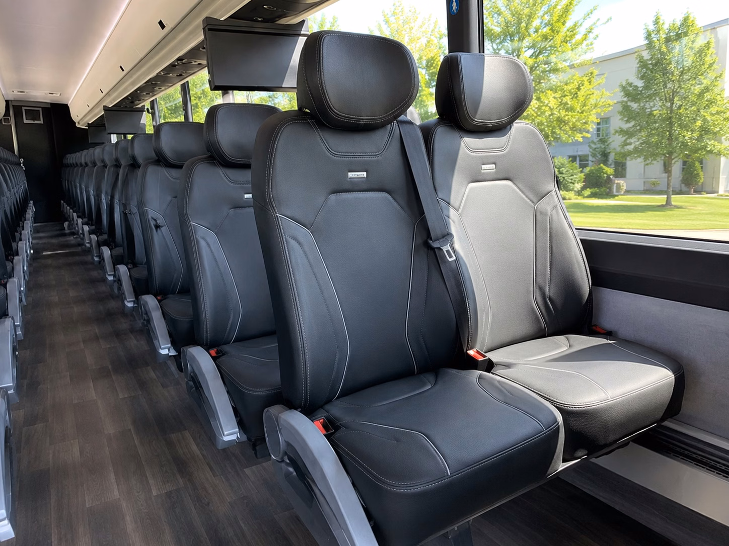 shuttle guests between lancaster hotels and your wedding venue without the parking headache